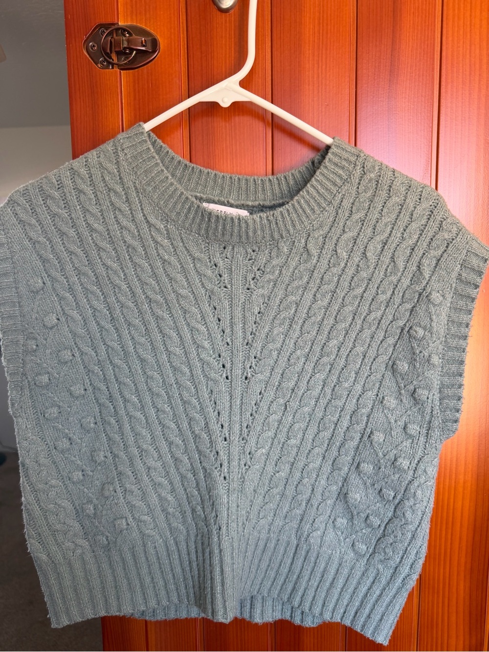 Sincerely Jules Sage Green Cable-Knit Cropped Sweater Vest | Size S